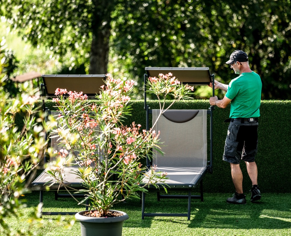 Garten mit Naturpool